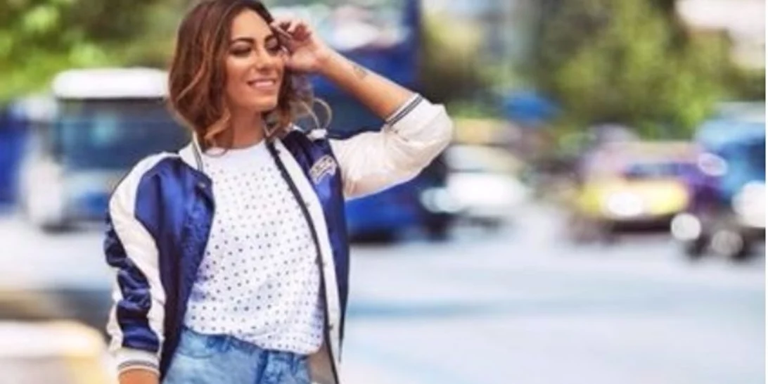 Πρόβα νυφικού για την Ευρυδίκη Βαλαβάνη