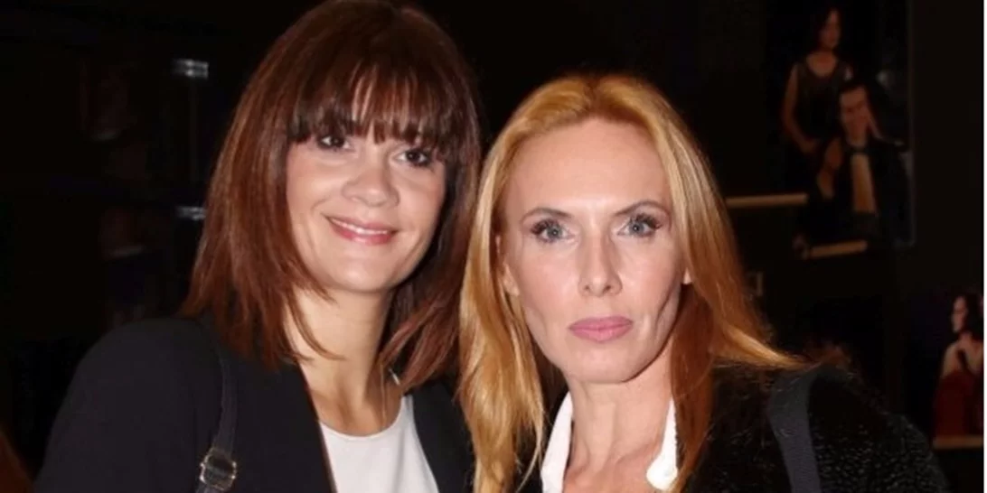 Εβελίνα Παπούλια | Βραδινή έξοδος μαζί με την Άννα Μαρία Παπαχαραλάμπους