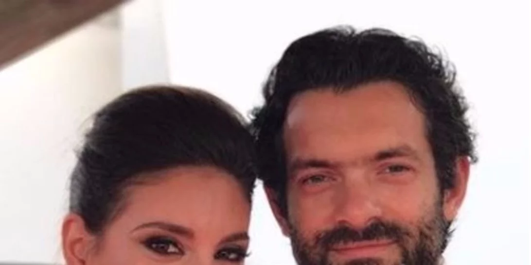 Παντρεύτηκε η Αθηνά Οικονομάκου! Δες την πρώτη φωτογραφία από τον γάμο της