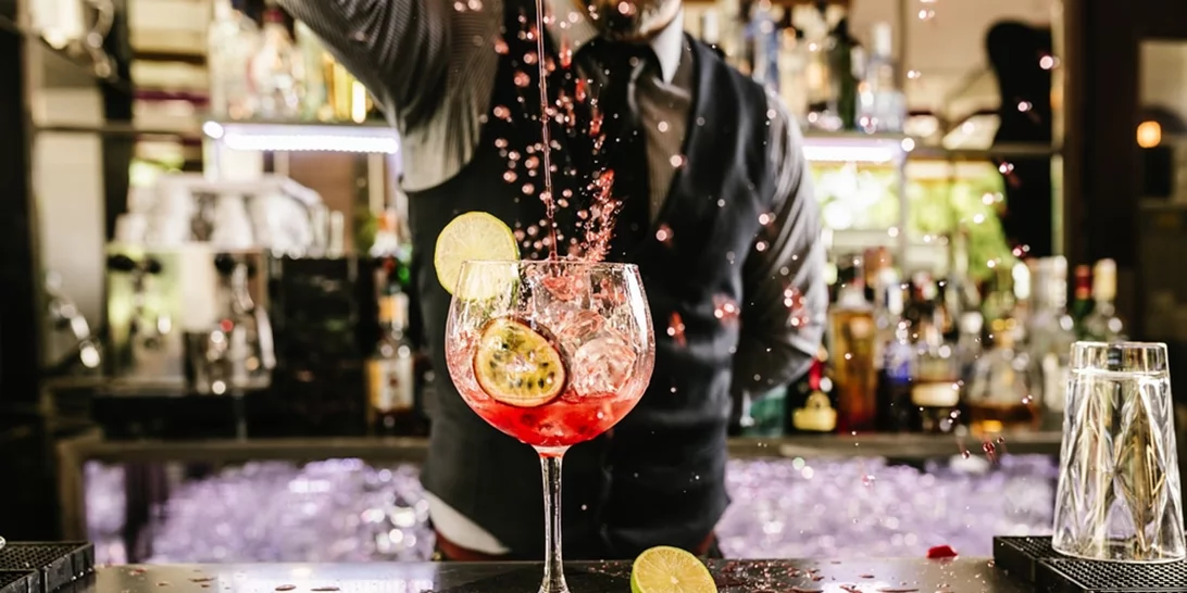Τι λέει για σένα το αγαπημένο σου cocktail σύμφωνα με τους bartenders