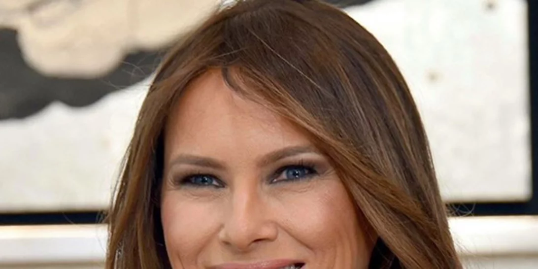 Η Melania Trump βρέθηκε στην Ιαπωνία φορώντας το πιο ιδιαίτερο παλτό