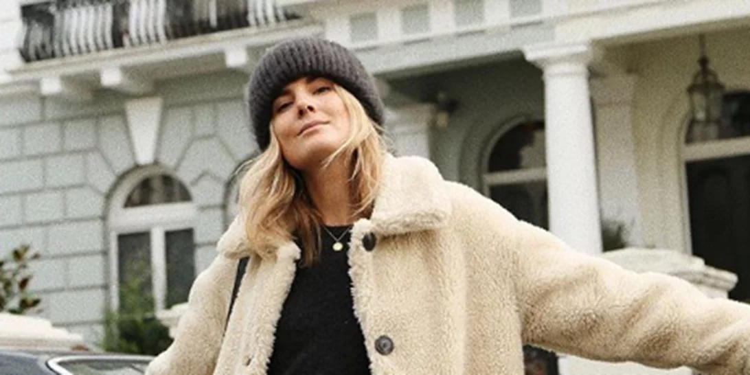 Ντύσιμο στο κρύο: Το trendy πανωφόρι που θα σε κρατήσει ζεστή