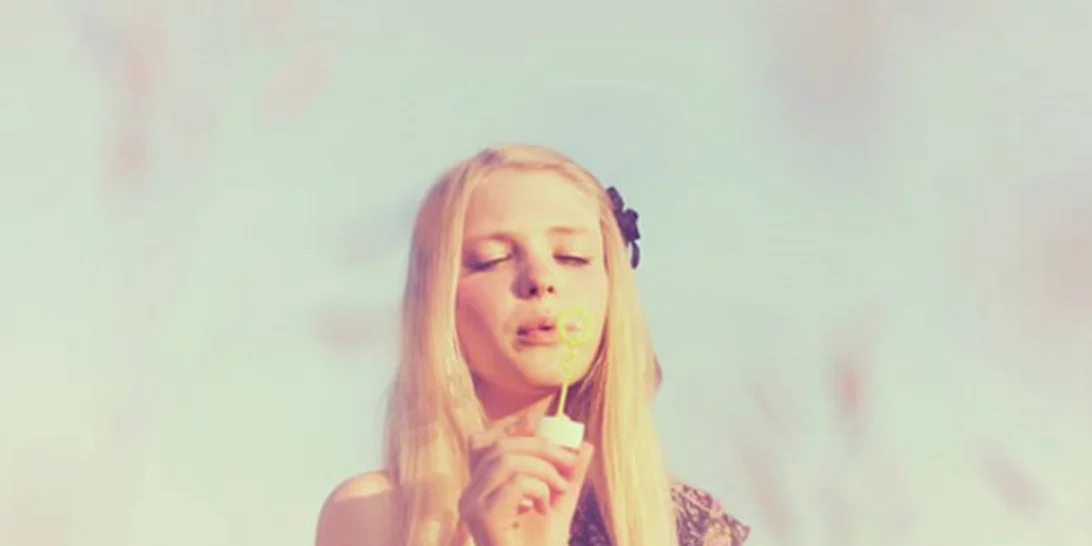 Bad Mood | Πώς να φτιάξω τη διάθεση μου; Oι τεχνικές που προτείνουν οι έρευνες