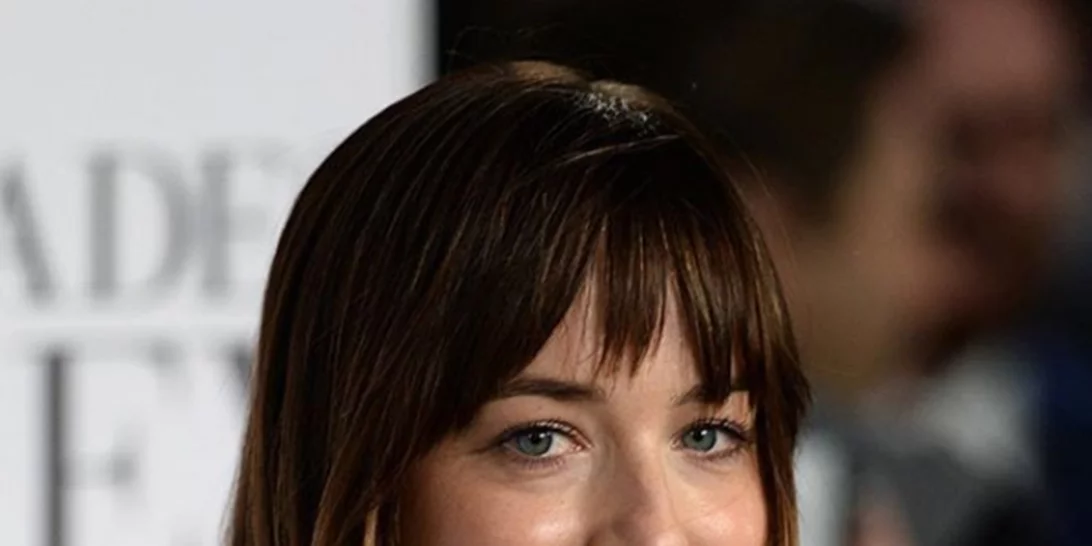 H παραμυθένια εμφάνιση της Dakota Johnson στο red carpet