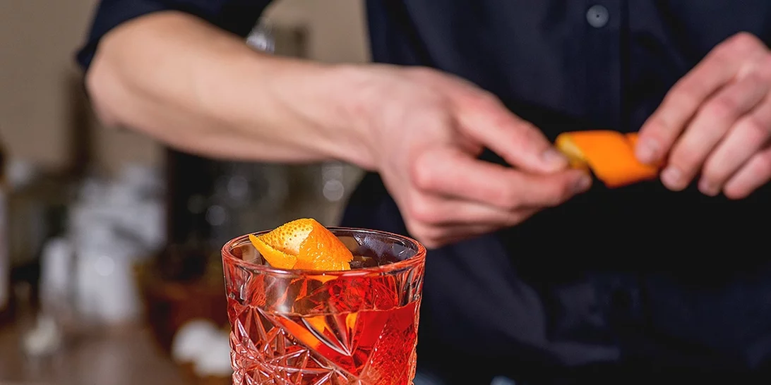 3 εκδοχές του Negroni για να ξεκινήσει καλά η εβδομάδα