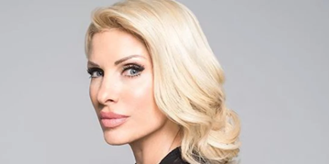 Ελένη Μενεγάκη | Για αυτή τη φωτογραφία δέχθηκε σφοδρή επίθεση στο Ιnstagram