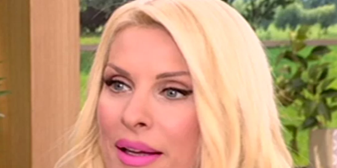 Ελένη Μενεγάκη | Ο Άγγελος έγινε 15 ετών! Όσα είπε για τα γενέθλια του γιου της