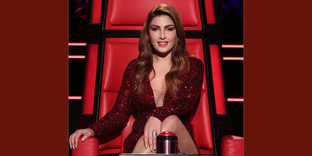 Έλενα Παπαρίζου | Το festive look της στον τελικό του "The Voice"
