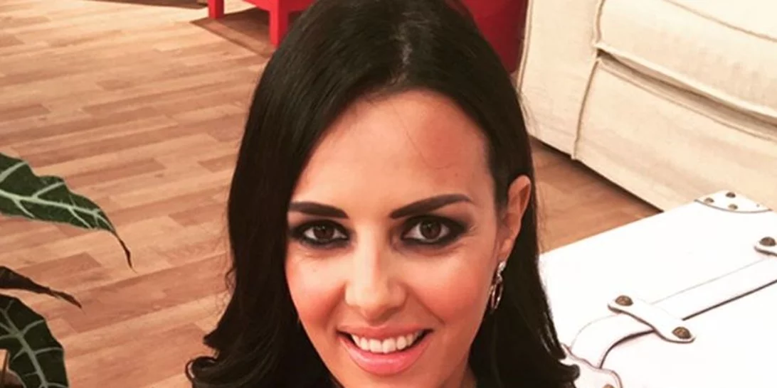 Όλγα Λαφαζάνη | Το τρυφερό μήνυμα στον Νίκο Οικονόμου για την επέτειο του γάμου τους