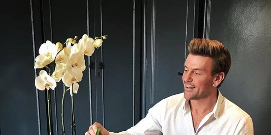 Σπύρος Σούλης | Στόλισε το Χριστουγεννιάτικο δέντρο στο γραφείο του