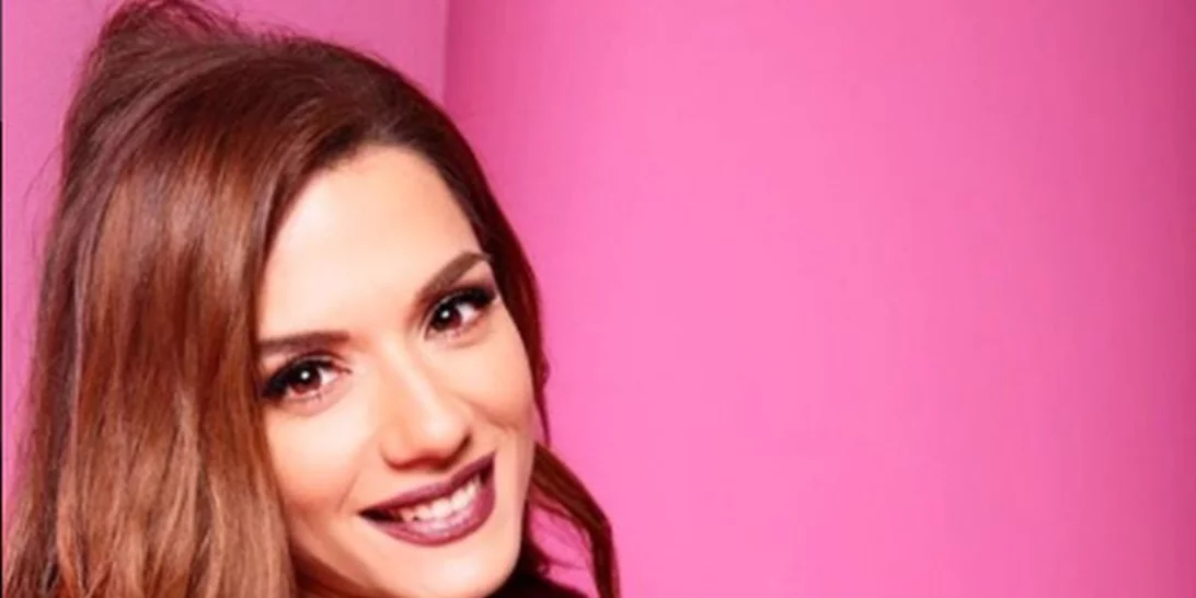 Έκοψε τα μαλλιά της η Βάσω Λασκαράκη! Δες το νέο της look