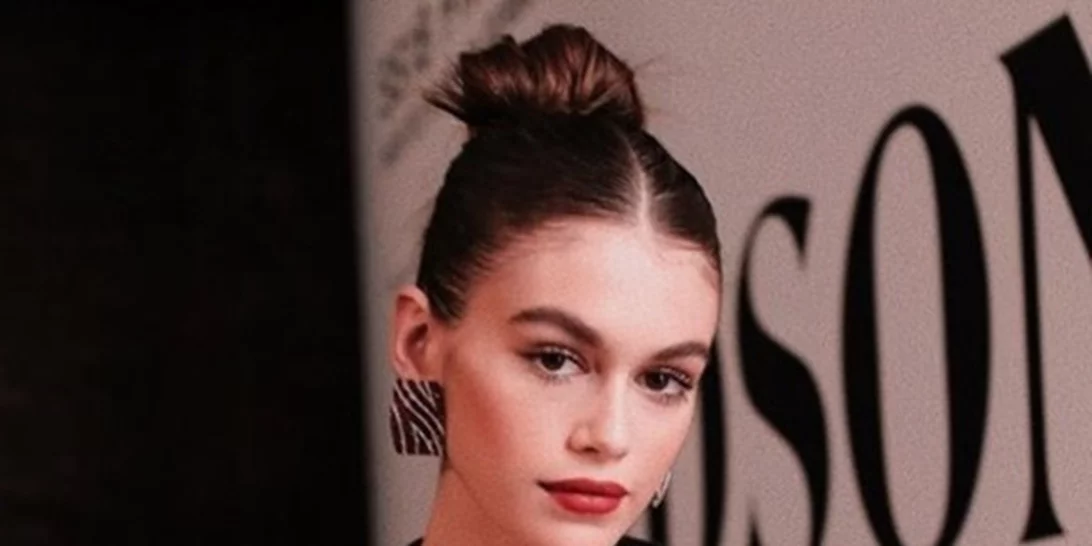 Η Kaia Gerber βρίσκεται στο νέο εξώφυλλο του περιοδικού LOVE αποτίωντας ένα φόρο τιμής στην Gia Carangi