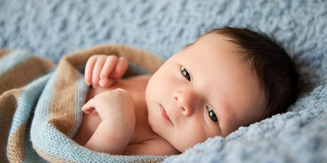 Τα νεογέννητα καταλαβαίνουν τα πάντα – γι’ αυτό να τους μιλάτε