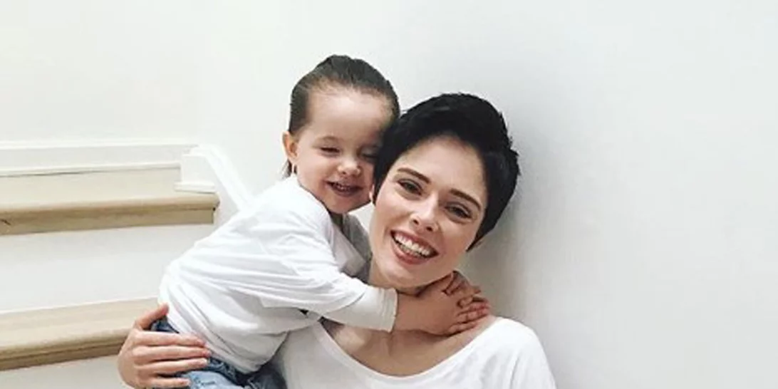 Η μικρή κόρη της Coco Rocha ανακοινώνει την εγκυμοσύνη της μητέρας της