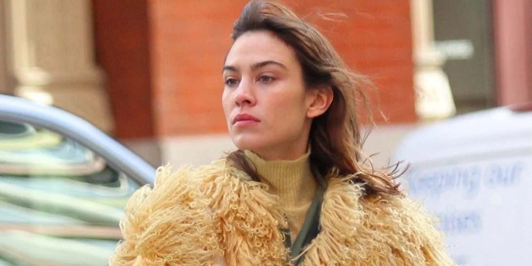 Alexa Chung | Πώς ντύνεται όταν έχει κρύο; Ένα super stylish outfit