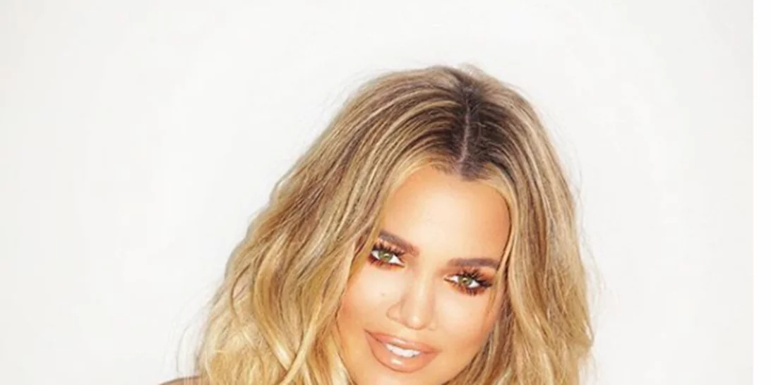 Η εγκυμονούσα Khloe Kardashian ποζάρει και αποκαλύπτει πόσων μηνών είναι!