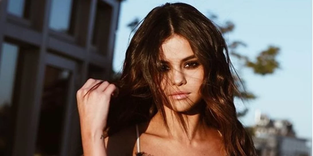 Selena Gomez | Παραδέχθηκε την σχέση της με τον Justin Bieber!