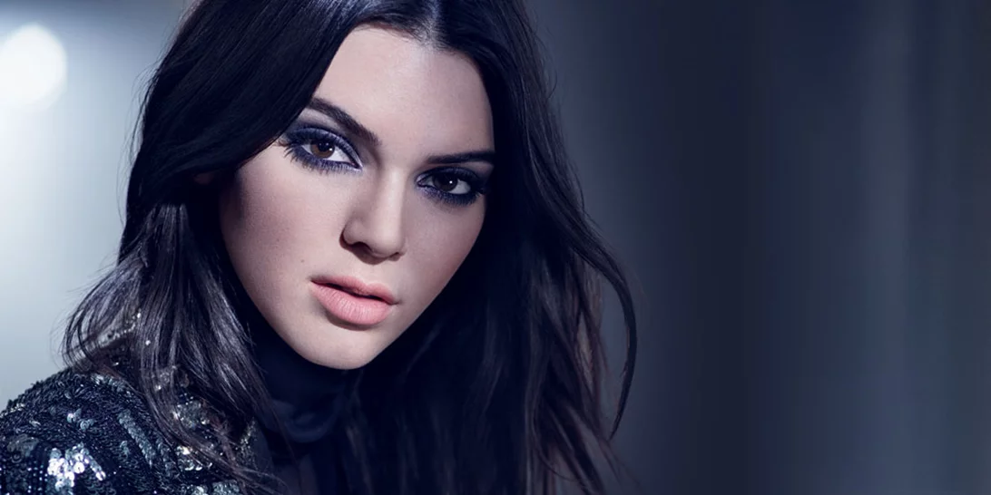 H Kendall Jenner μόλις αποκάλυψε το μεγαλύτερο μυστικό της για σέξι εμφανίσεις