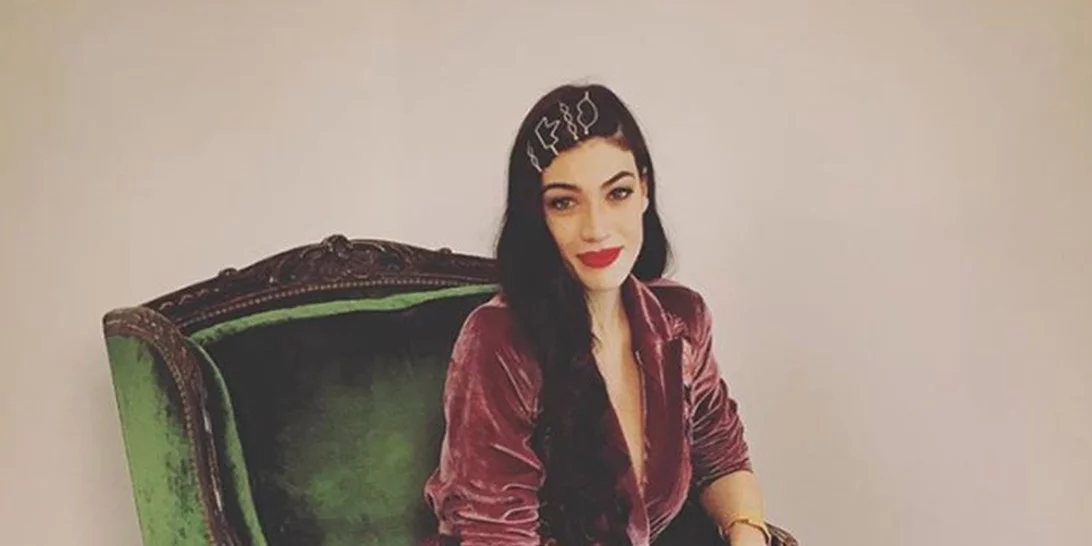 Ήβη Αδάμου | Βόλτα με τις κούκλες αδερφές της