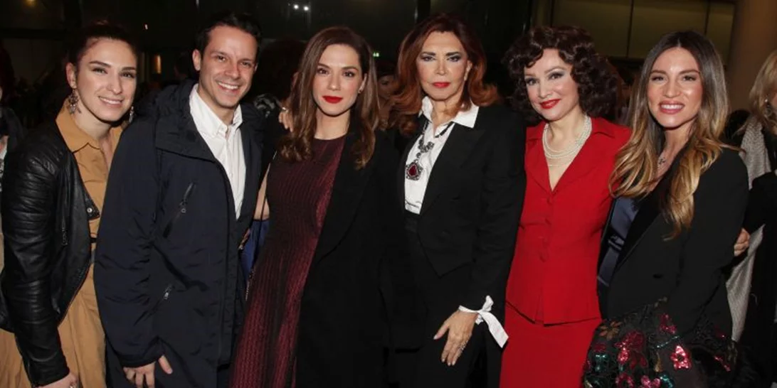 Ποιους είδαμε στην επίσημη πρεμιέρα της παράστασης "Στέλιος Καζαντζίδης - Η ζωή του όλη";