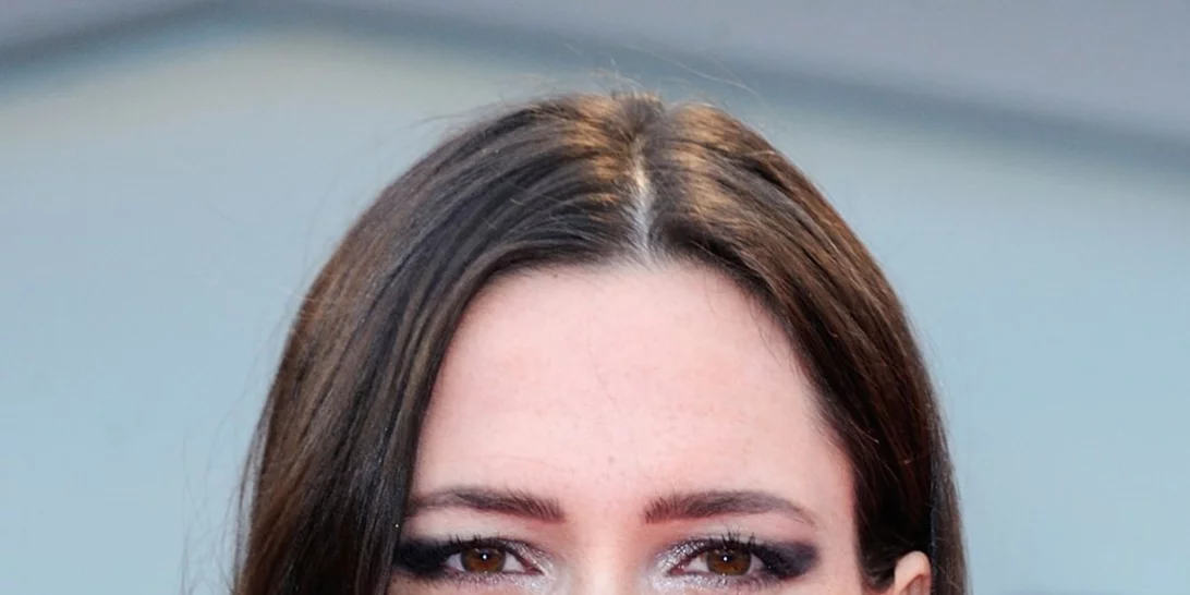 Rebecca Hall | Μετανιώνει για τη συνεργασία της με τον Woody Allen