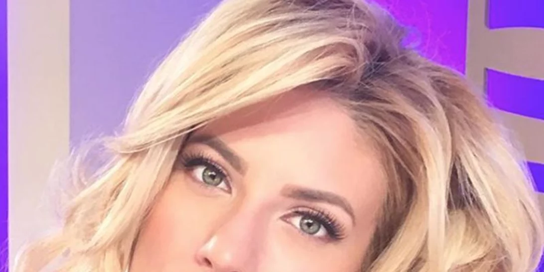 Ευαγγελία Αραβανή | Πρωινή γυμναστική για την παρουσιάστρια