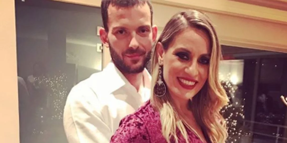 Ελεονώρα Μελέτη & Θοδωρής Μαροσούλης | Η φωτογραφία από τον γάμο και το τρυφερό φιλί