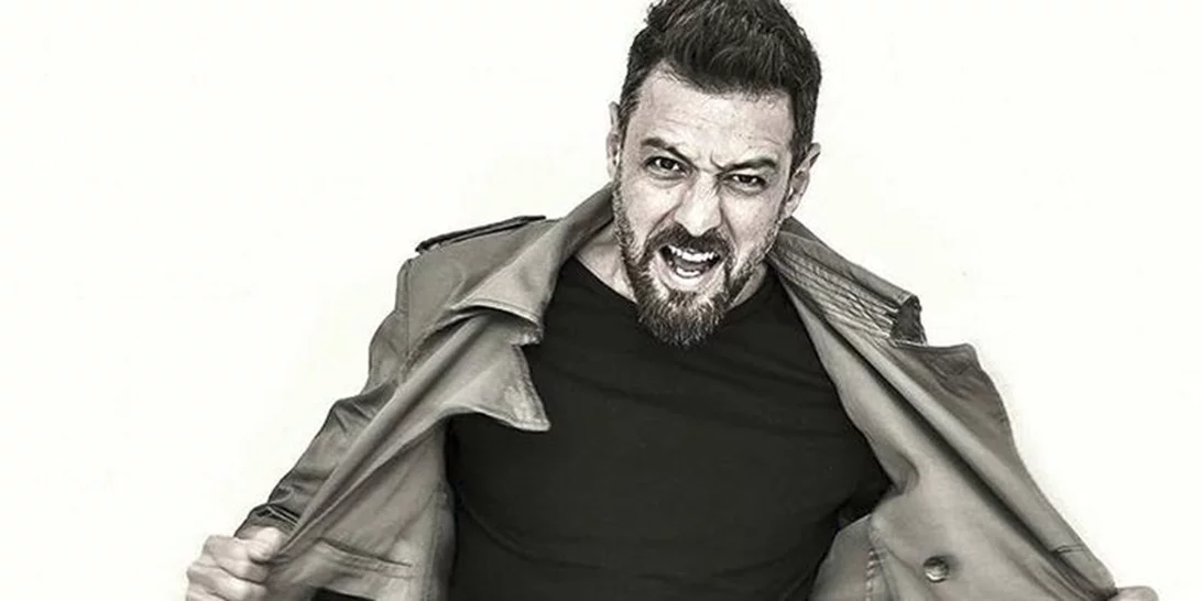 Μάνος Παπαγιάννης | Η πρώτη φωτογραφία μετά την αποχώρηση από την παράσταση