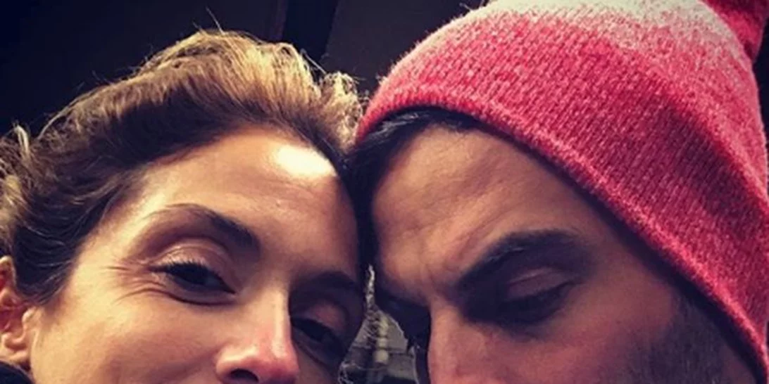 Σοφία Καρβέλα | Παιχνίδια στα χιόνια με τους γιους της