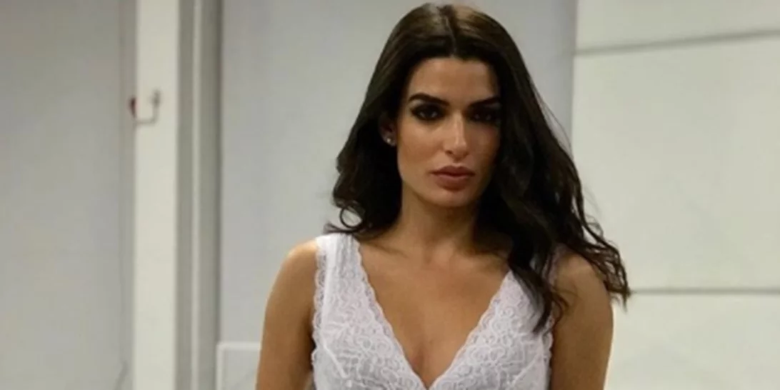 Τόνια Σωτηροπούλου | Η super sexy εμφάνιση στην πασαρέλα με νυφικά εσώρουχα!