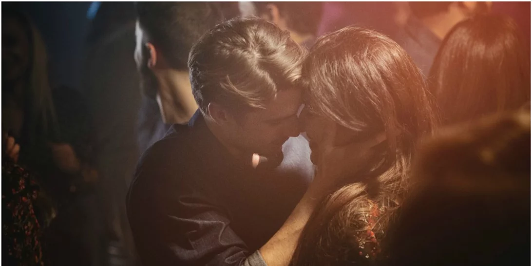 «Τι είναι αγάπη;» | Η Lacta επιχειρεί να απαντήσει σε ένα από τα μεγαλύτερα ερωτήματα όλων των εποχών!