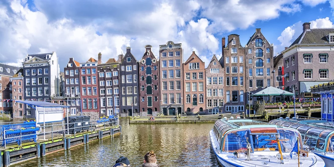 Μερικές από τις πιο εξωφρενικά όμορφες γειτονιές σε όλη την Ευρώπη