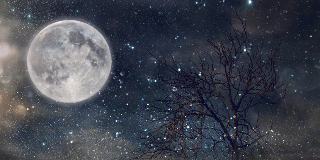 Πανσέληνος και ολική έκλειψη σελήνης στον Λέοντα | Πώς θα επηρεάσει τα ζώδια;