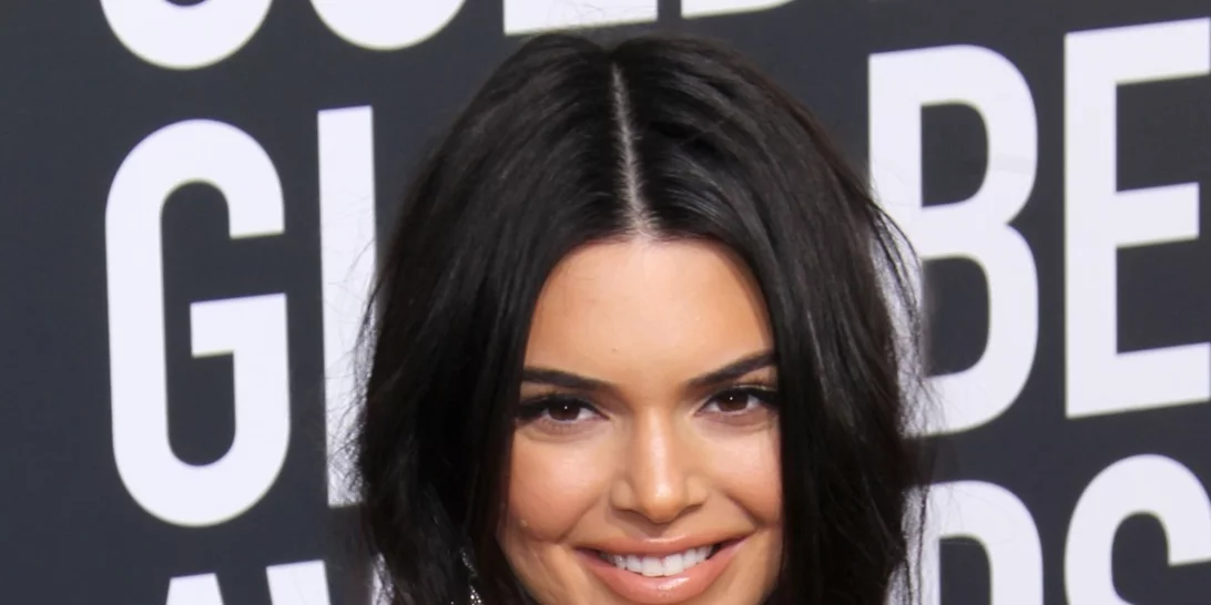 Τι συμβαίνει με το πρόσωπο της Kendall Jenner;