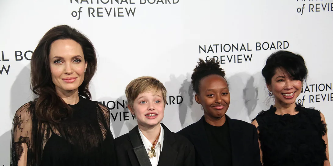 Angelina Jolie | Μαζί με τις κόρες της στο κόκκινο χαλί