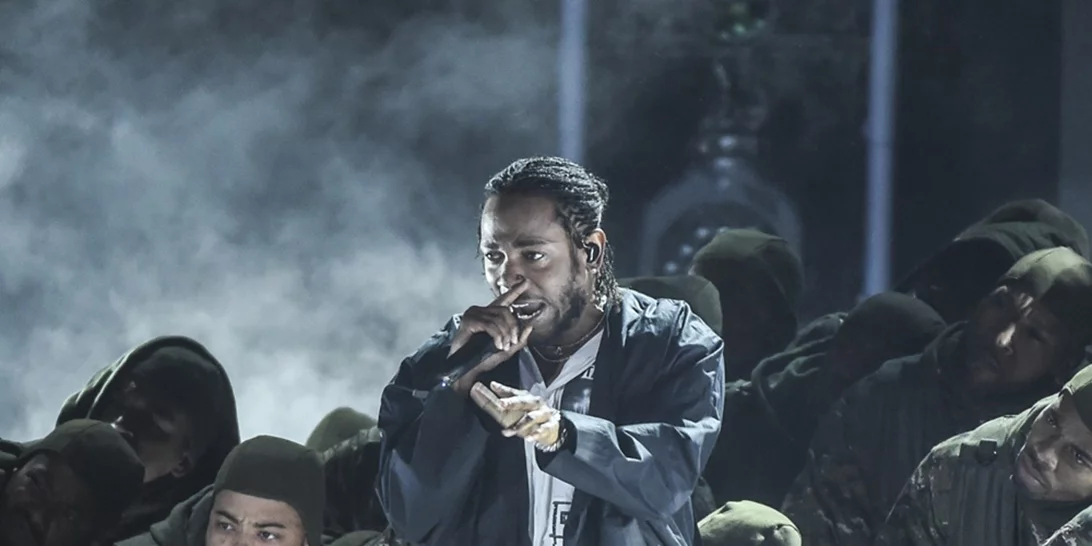 Grammys | Η πολιτικά φορτισμένη ερμηνεία της Kendrick Lamar