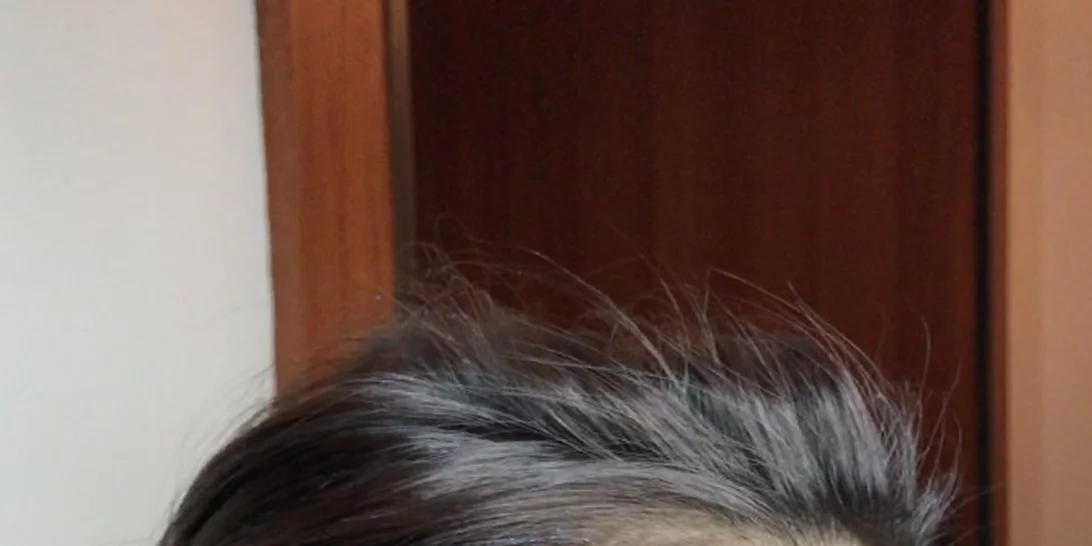 Τέλεια νέα για τη νέα χρονιά: Με αυτόν τον αφρό αποκτάς μέσα σε 1 λεπτό Holographic μαλλιά!