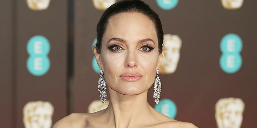 Η Angelina Jolie παντρεύεται για 4η φορά!