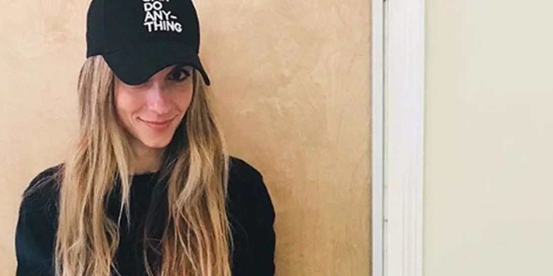 Σοφία Καρβέλα | Ποζάρει με μαγιό και χωρίς ρετούς