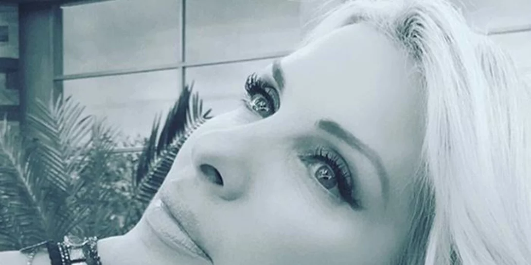 Ελένη Μενεγάκη | Μαγνήτισε τα βλέμματα με την chic εμφάνισή της