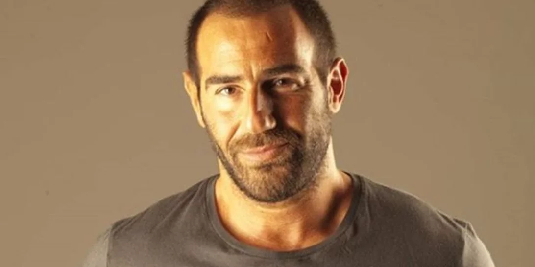 Αντώνης Κανάκης | Το συγκινητικό video για τον Αντώνη Παραρά