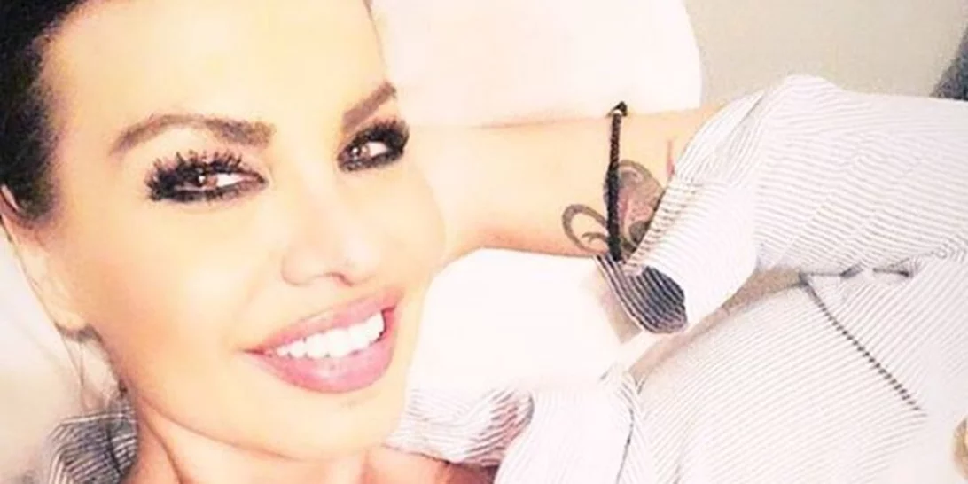 Νίνα Λοτσάρη | Η φωτογραφία με το μαγιό και το photoshop!