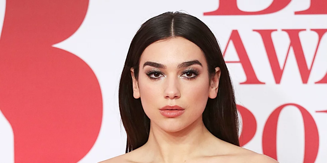 Φόρεσε η Dua Lipa το next big thing στα αξεσουάρ;
