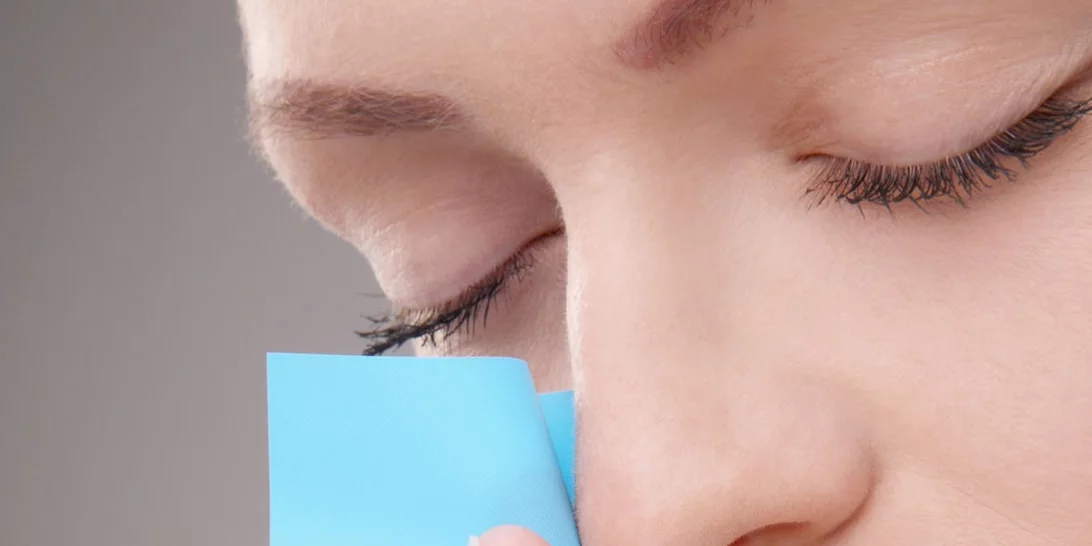 Blotting paper: Αν το ακούς πρώτη φορά, μάθε τα πάντα, αν όχι τότε μπορείς να κάνεις πάρτι!