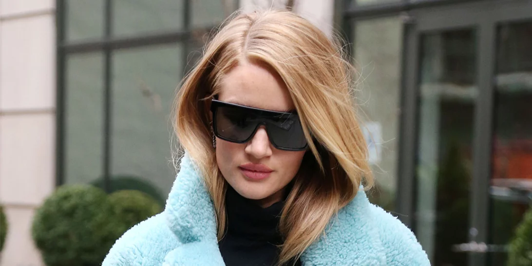 Rosie Huntington-Whiteley | Φορά το παλτό που έχεις ήδη στη ντουλάπα σου