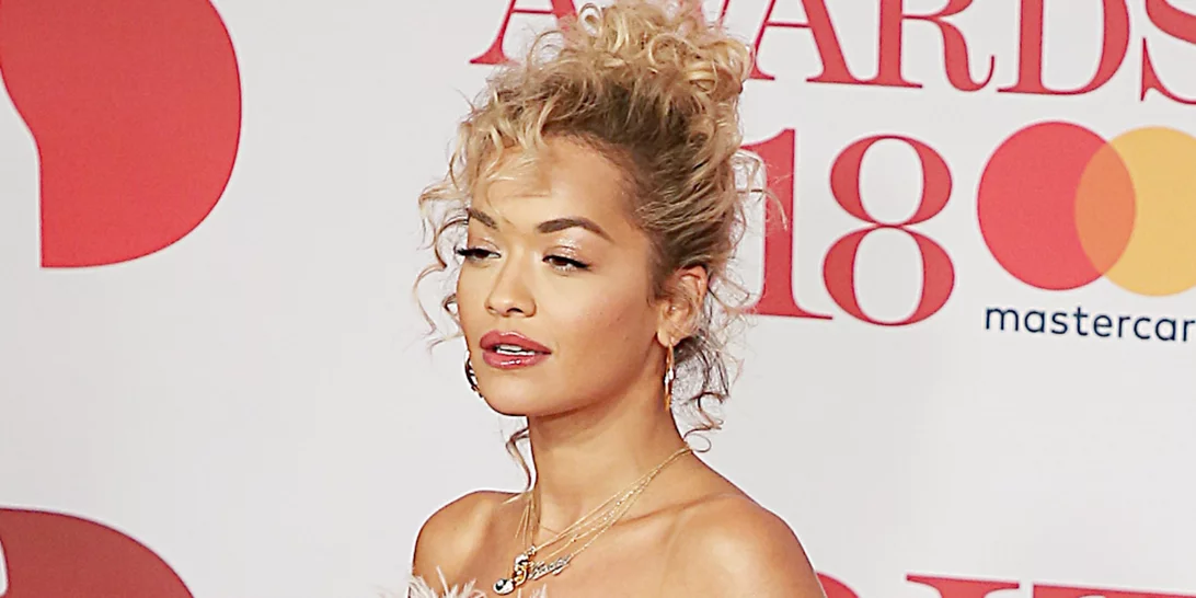 Brit Awards 2018: Οι λεπτομέρειες από το μακιγιάζ και τα μαλλιά των celebs που άξιζαν!