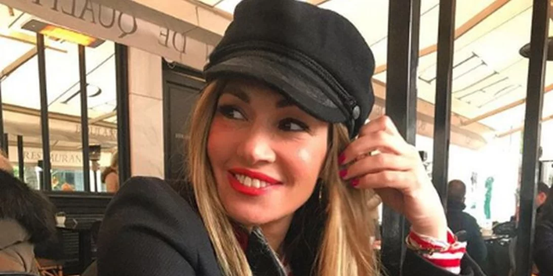 Ελένη Πετρουλάκη | Για shopping με τις 4 κόρες της!