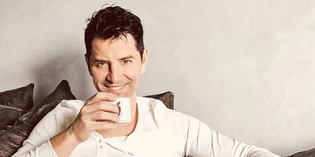 Σάκης Ρουβάς | Η τρυφερή φωτογραφία με τον σκύλο του!