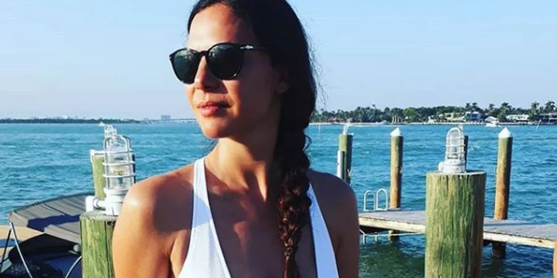 Εύη Βατίδου | Ποζάρει αλά Baywatch στο Miami