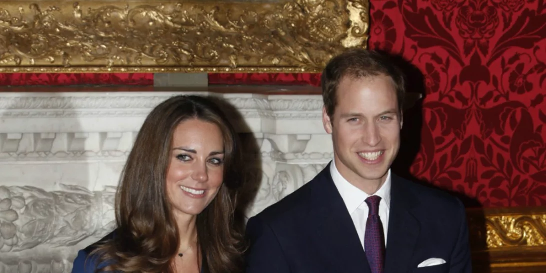 Kate Middleton | Το iconic φόρεμα αρραβώνων της είναι ξανά προς πώληση και κοστίζει περίπου €100 (!)